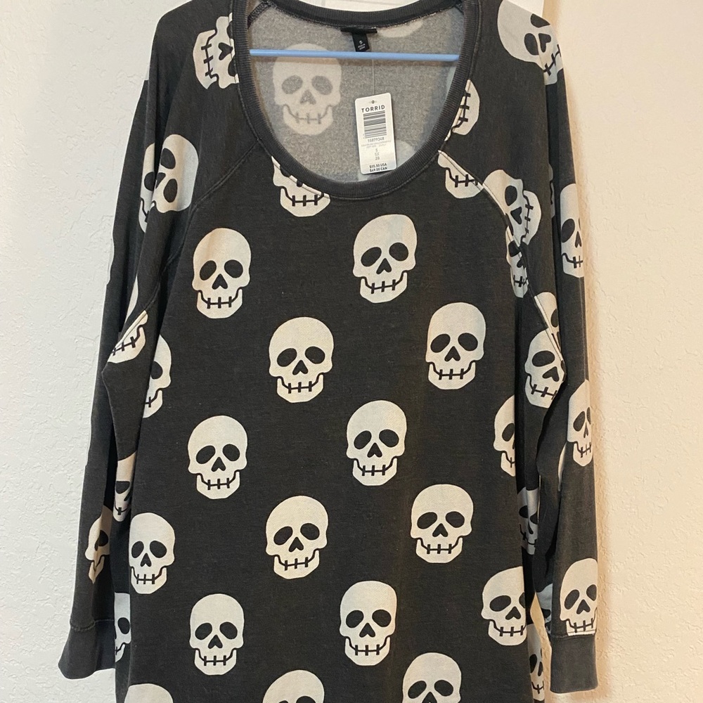 Torrid size 5 sweater